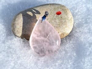 Pendentif goutte Quartz Rose