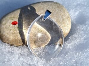 Pendentif losange en Cristal de Roche 35 à 45 mm sans chaine